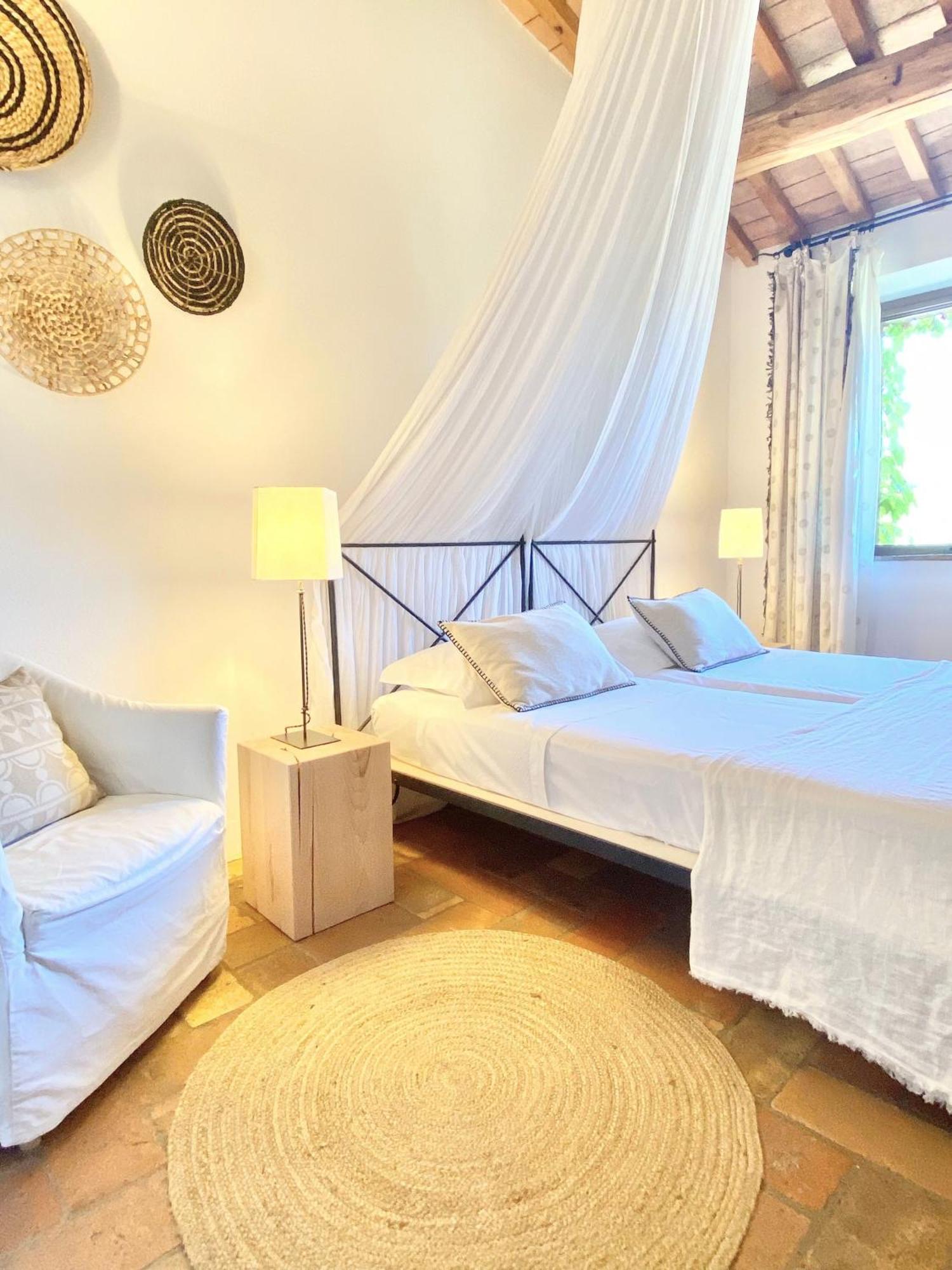 Abbadia Wine Relais Bed & Breakfast Montefollonico Exterior photo